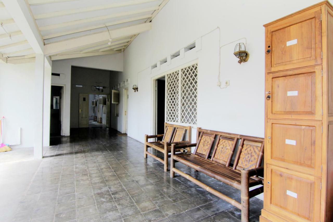 Omah Heritage Yogyakarta Hostel Buitenkant foto